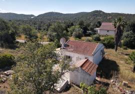 Charming Country Villa with Annex & Large Plot for Sale in Paderne, Algarve