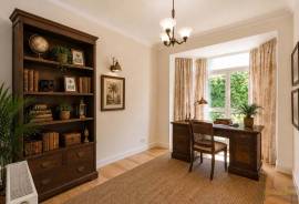 4-bedroom apartment in a lush historic residence with pool, gym, sauna, storage and parking in Estoril 4-bedroom apartment in a lush historic residence with pool, gym, sauna, storage and parking in Estoril