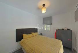 Renovated semi-detached villa with private garage, two patios and swimming pool in East Seville