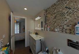 Renovated semi-detached villa with private garage, two patios and swimming pool in East Seville