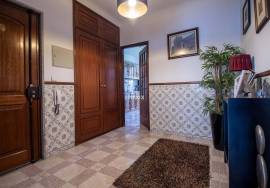 Apartment 3 Bedrooms, Bairro S. João da Carreira, Viseu Apartment 3 Bedrooms, Bairro S. João da Carreira, Viseu