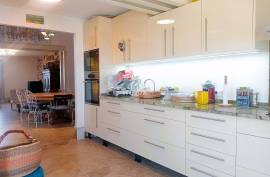 Estate 40.8 Hectares with Fantastic house with 3 Suites Estate 40.8 Hectares with Fantastic house with 3 Suites