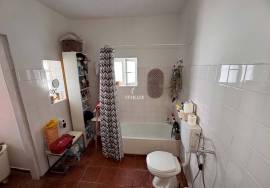 Typical and cozy 3 bedroom villa located in a village, in Mértola, with terrace and ready to move in. Typical and cozy 3 bedroom villa located in a village, in Mértola, with terrace and ready to move in.