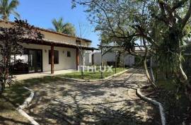 Spectacular Villa with Pool and 1,000 m² of Land on Quadra da Praia | Pernambuco Beach, Guarujá Spectacular Villa with Pool and 1,000 m² of Land on Quadra da Praia | Pernambuco Beach, Guarujá