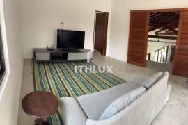 Spectacular Villa with Pool and 1,000 m² of Land on Quadra da Praia | Pernambuco Beach, Guarujá Spectacular Villa with Pool and 1,000 m² of Land on Quadra da Praia | Pernambuco Beach, Guarujá
