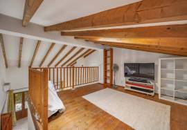 Beautifully Restored Traditional Portuguese Home with Heated Pool near Santa Barbara de Nexe