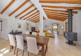 Beautifully Restored Traditional Portuguese Home with Heated Pool near Santa Barbara de Nexe