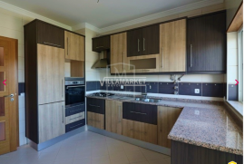 3 bedroom bank apartment with sea view and 1 parking lot in the basement located in Quinta de Betunes in Loulé 3 bedroom bank apartment with sea view and 1 parking lot in the basement located in Quinta de Betunes in Loulé