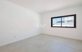 Modern New Villa with Sea Views in Fuseta