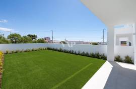 Modern New Villa with Sea Views in Fuseta