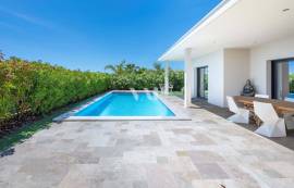 Single Storey 3 Bedroom Villa with Pool, next to Ria Formosa, Faro