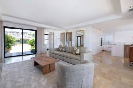 Single Storey 3 Bedroom Villa with Pool, next to Ria Formosa, Faro