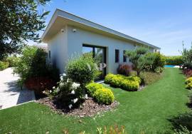 Single Storey 3 Bedroom Villa with Pool, next to Ria Formosa, Faro