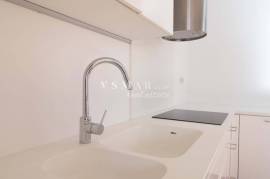Brand-New 3-Bedroom Villa with 3 Bathrooms in Casa Branca, Funchal