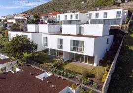 Brand-New 3-Bedroom Villa with 3 Bathrooms in Casa Branca, Funchal