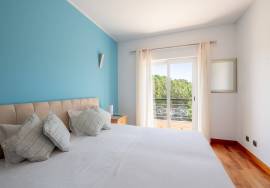 Top floor 1 bed with the most amazing estuary and sea views Top floor 1 bed with the most amazing estuary and sea views