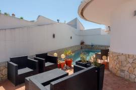 Character-filled 4 Bedroom Villa with Pool near Luz Character-filled 4 Bedroom Villa with Pool near Luz