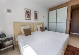2 bedroom apartment with spectacular sea views