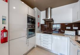 2 bedroom apartment with spectacular sea views