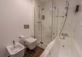 2 bedroom apartment with spectacular sea views