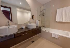 2 bedroom apartment with spectacular sea views