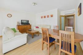 Tavira 2 bed top floor apartment with terraces sold fully furnished