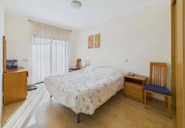 Tavira 2 bed top floor apartment with terraces sold fully furnished