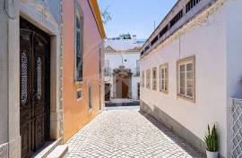 Tavira centre 2 bedroom townhouse with patio & large sun terrace Tavira centre 2 bedroom townhouse with patio & large sun terrace