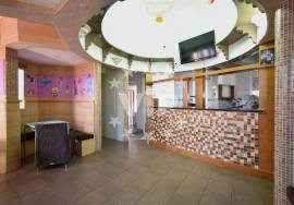 SUCCESSFUL COMMERCIAL BUSINESS - SWIMMING POOL BAR AND RESTAURANT - 15 HOLE CRAZY GOLF COURSE SUCCESSFUL COMMERCIAL BUSINESS - SWIMMING POOL BAR AND RESTAURANT - 15 HOLE CRAZY GOLF COURSE