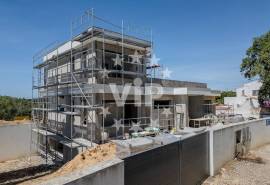ALBUFEIRA - 3 BEDROOMS VILLA - SWIMMING POOL, GARDEN - LARGE GARAGE ALBUFEIRA - 3 BEDROOMS VILLA - SWIMMING POOL, GARDEN - LARGE GARAGE