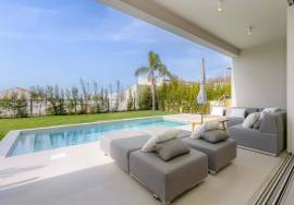 3 Bedroom Villa with Sea Views for Sale in Santa Bárbara de Nexe, Faro 3 Bedroom Villa with Sea Views for Sale in Santa Bárbara de Nexe, Faro