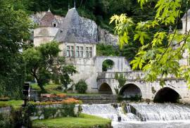 Excellent 5 Bed House for Sale in Brantome Dordogne France Excellent 5 Bed House for Sale in Brantome Dordogne France