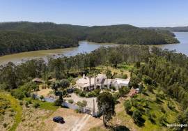 Lakeside Villa on Barragem da Bravura with Exceptional Privacy & Potential