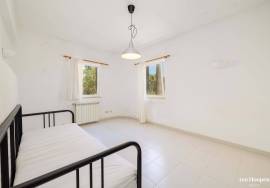 Lakeside Villa on Barragem da Bravura with Exceptional Privacy & Potential