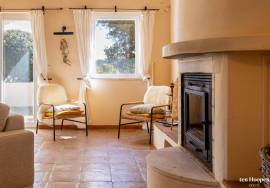 Lakeside Villa on Barragem da Bravura with Exceptional Privacy & Potential