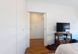 4 Bedroom Duplex Apartment with Terrace and 4 Parking Spaces