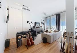 4 Bedroom Duplex Apartment with Terrace and 4 Parking Spaces