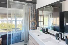 4 Bedroom Duplex Apartment with Terrace and 4 Parking Spaces
