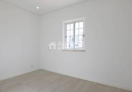 Charming 3+1 bedroom house with basement and pool near the center of Almancil.