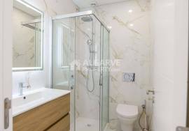 Charming 3+1 bedroom house with basement and pool near the center of Almancil.