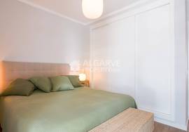 Renovated 1 Bedroom Apartment with Pool and Garden in Vilamoura | Furnished | Elevator
