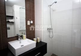 Two bedroom townhouse in a quiet residential area near the golf course in Vilamoura.