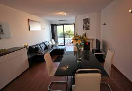 Two bedroom townhouse in a quiet residential area near the golf course in Vilamoura.