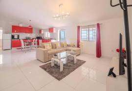 House - T2 + Apartment T3 with Active Local Accommodation – Calheta, Madeira House - T2 + Apartment T3 with Active Local Accommodation – Calheta, Madeira