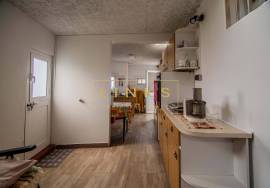 House - T2 + Apartment T3 with Active Local Accommodation – Calheta, Madeira House - T2 + Apartment T3 with Active Local Accommodation – Calheta, Madeira