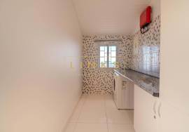 House - T2 + Apartment T3 with Active Local Accommodation – Calheta, Madeira House - T2 + Apartment T3 with Active Local Accommodation – Calheta, Madeira