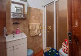 House - T2 + Apartment T3 with Active Local Accommodation – Calheta, Madeira House - T2 + Apartment T3 with Active Local Accommodation – Calheta, Madeira