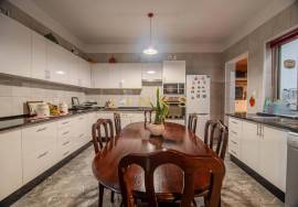 House - T2 + Apartment T3 with Active Local Accommodation – Calheta, Madeira House - T2 + Apartment T3 with Active Local Accommodation – Calheta, Madeira