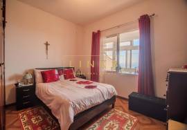House - T2 + Apartment T3 with Active Local Accommodation – Calheta, Madeira House - T2 + Apartment T3 with Active Local Accommodation – Calheta, Madeira