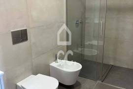 New 3 bedroom apartment on Avenida da Boavista with balcony New 3 bedroom apartment on Avenida da Boavista with balcony